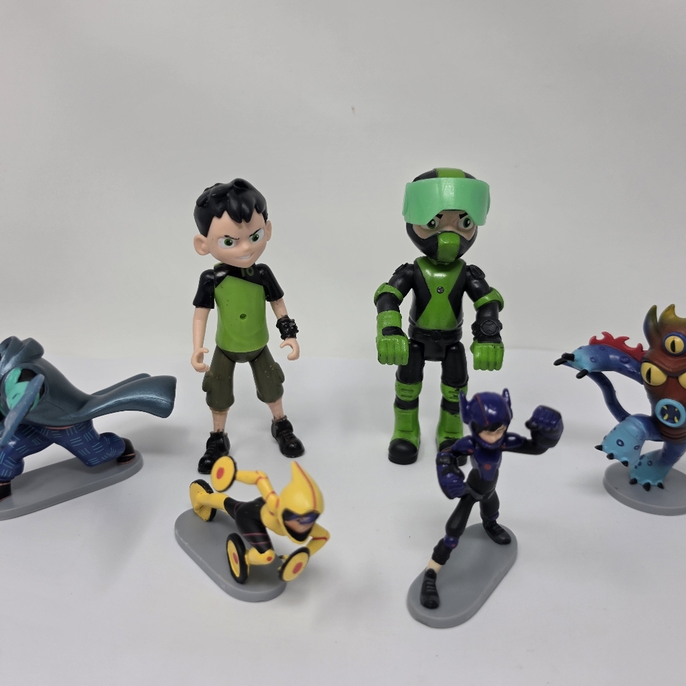 Big Hero 6 Baymax Hiro Tadashi Action Figure Toy Lot